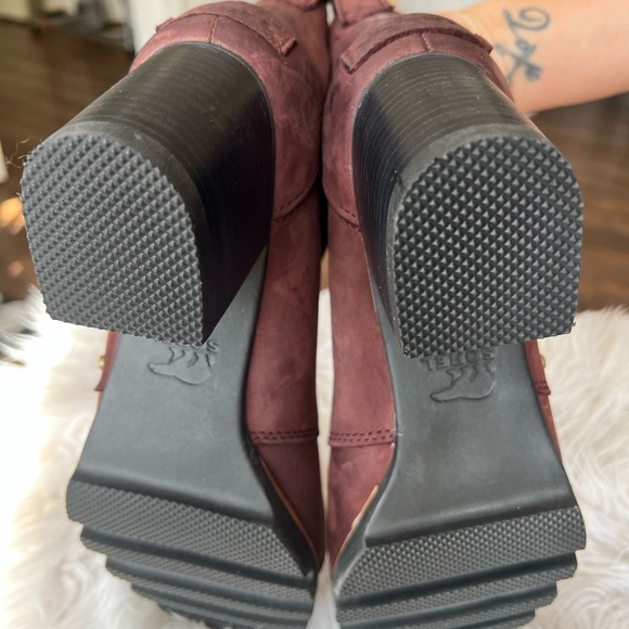 Sorel suede booties women’s size 7.5 - Picture 2 of 4